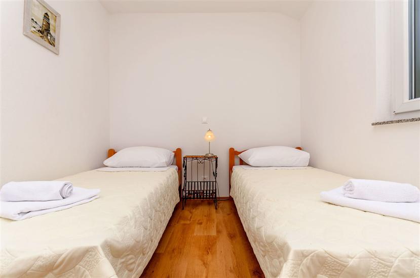 Apartment A3, for 6 persons