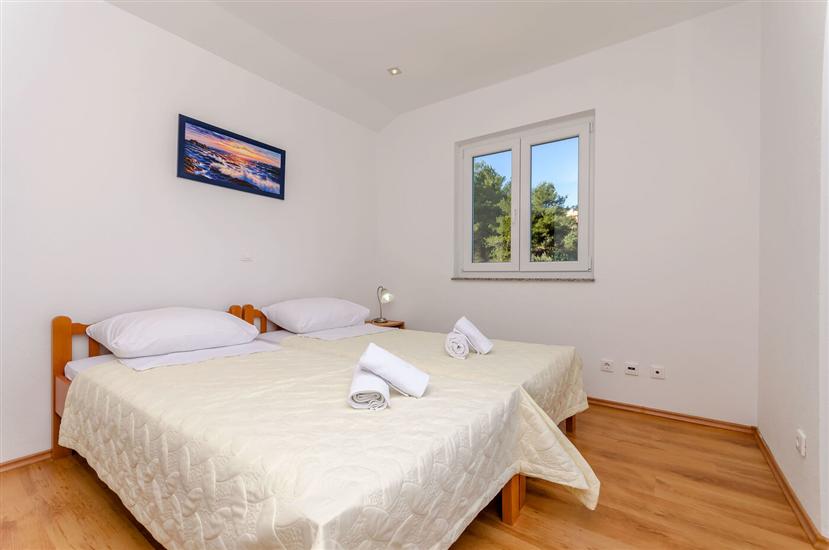 Apartment A3, for 6 persons