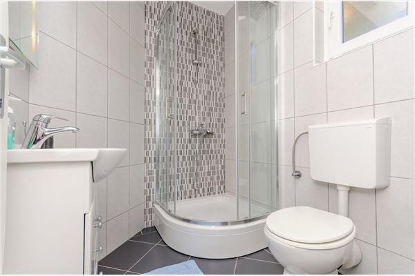 Apartment A2, for 6 persons