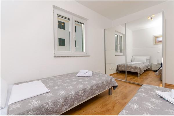 Apartment A2, for 6 persons