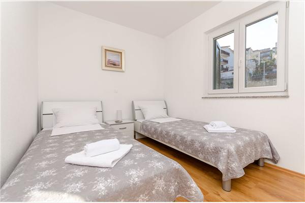 Apartment A2, for 6 persons