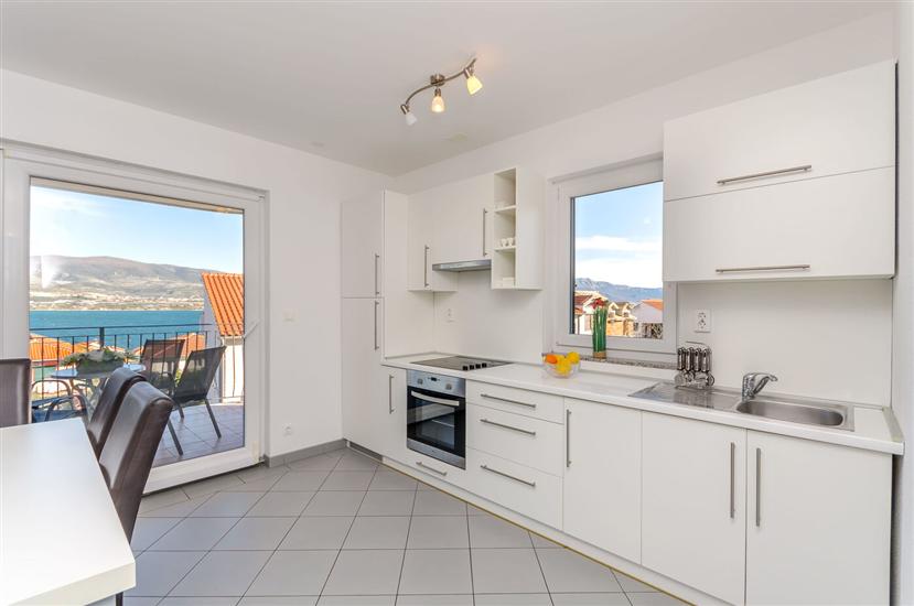 Apartment A2, for 6 persons