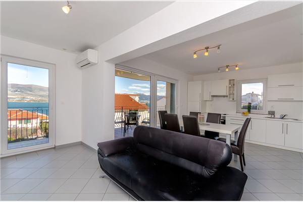 Apartment A2, for 6 persons