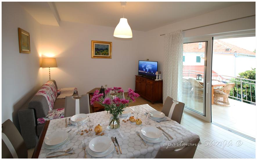 Apartment A4, for 5 persons