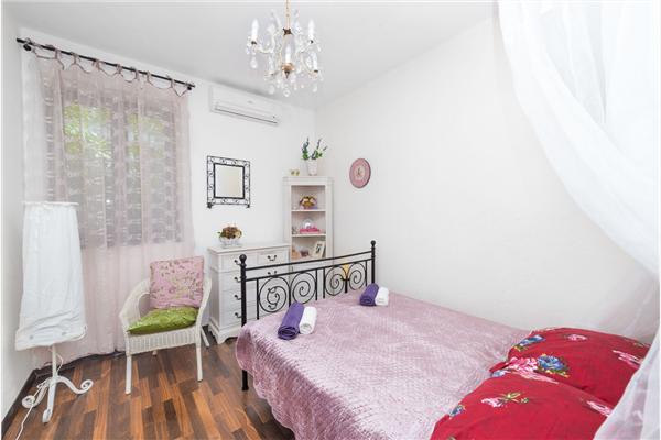 Apartment A1, for 8 persons