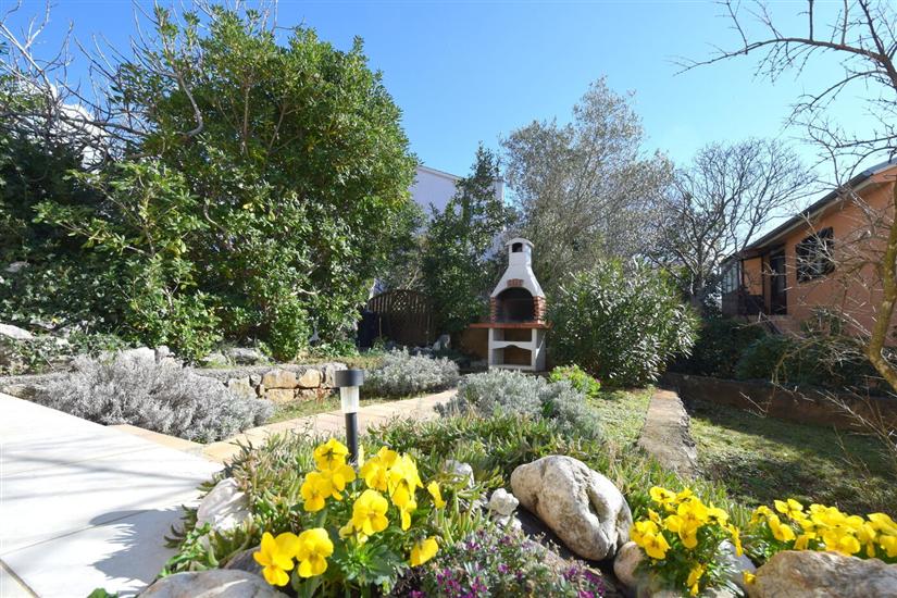 Apartments Buturajac