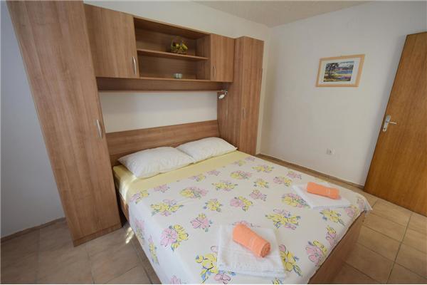 Apartment A2, for 3 persons