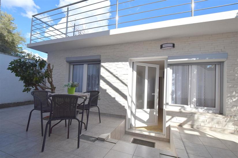 Apartment A2, for 3 persons