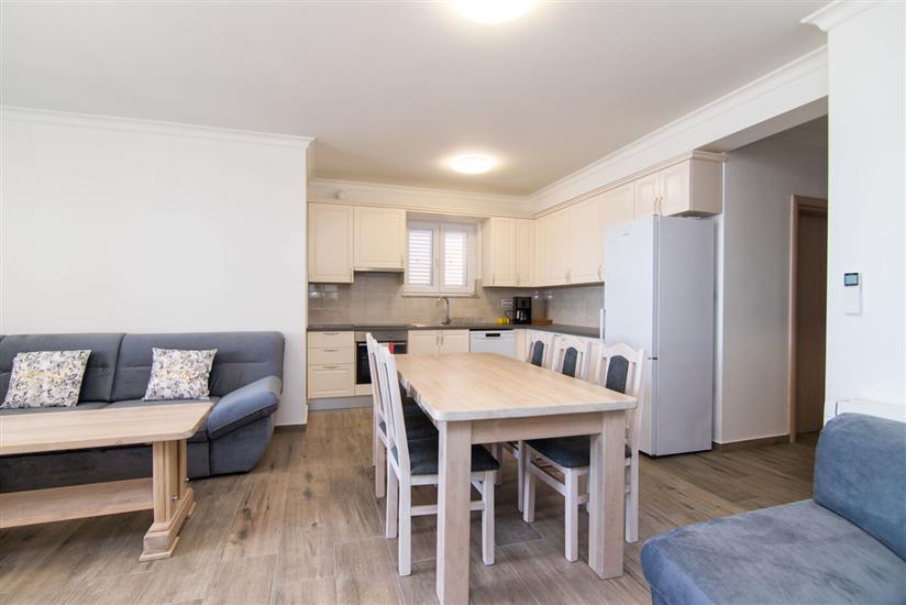 Apartment A1, for 6 persons