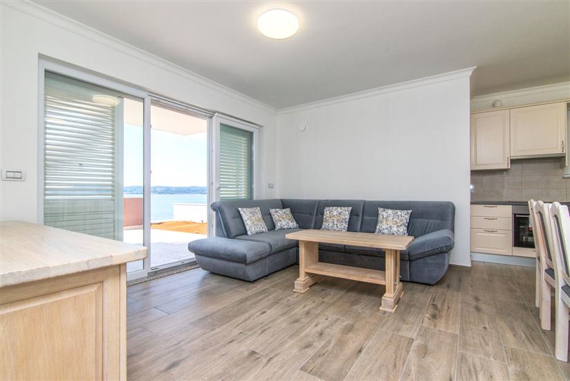 Apartment A1, for 6 persons