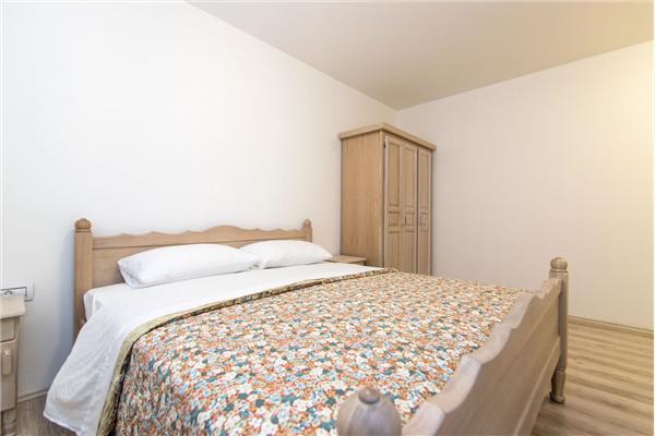 Apartment A1, for 6 persons