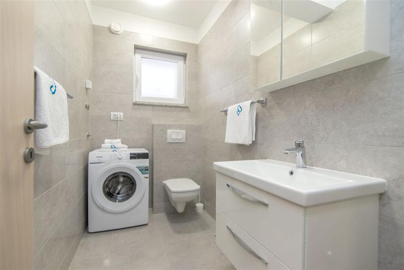 Apartment A2, for 6 persons