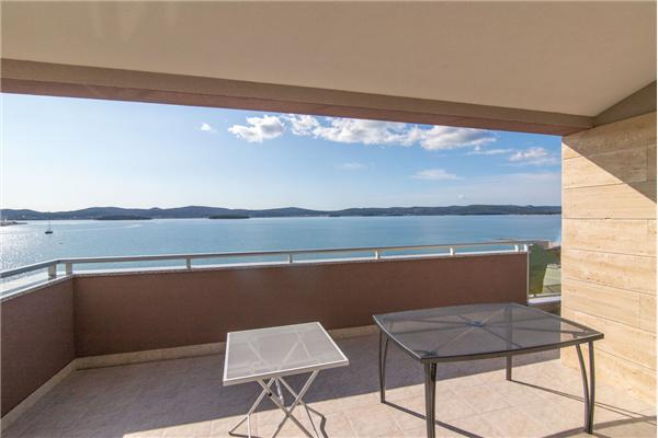 Apartment A3, for 6 persons