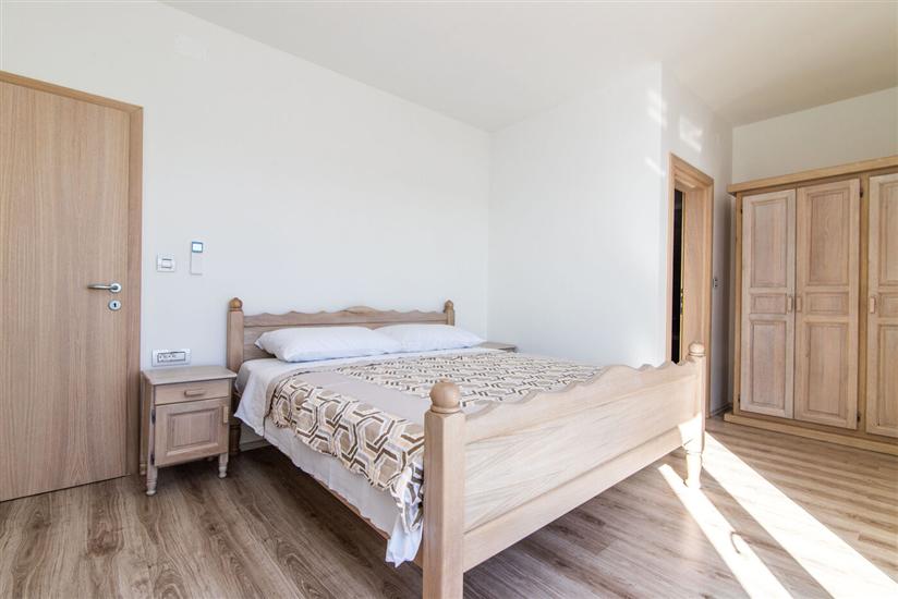 Apartment A3, for 6 persons