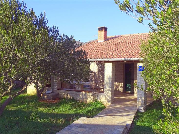 Dom Pool House Lake by the sea