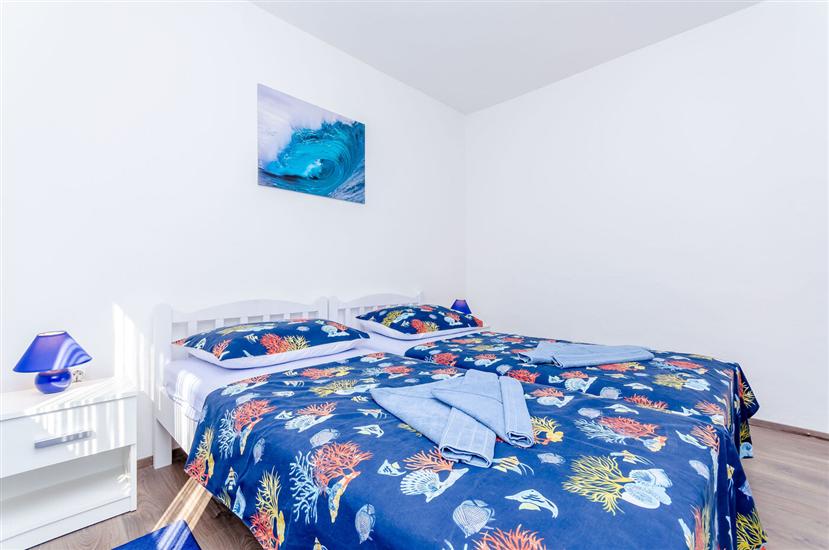 Apartment A1, for 8 persons