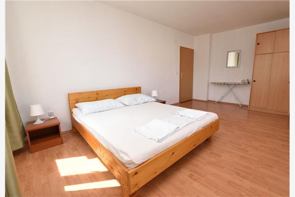Apartment A2, for 5 persons