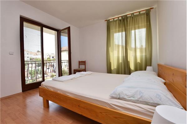 Apartment A2, for 5 persons