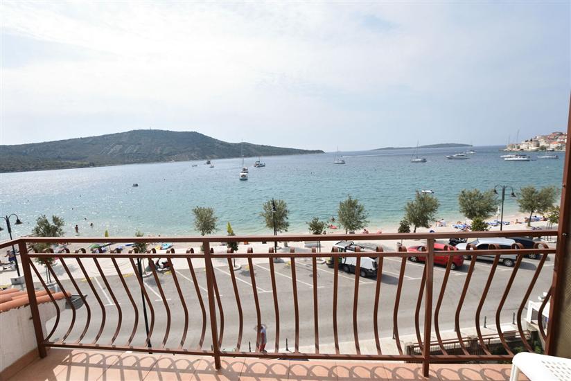 Apartment A2, for 5 persons