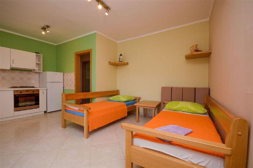 Apartment A4, for 4 persons