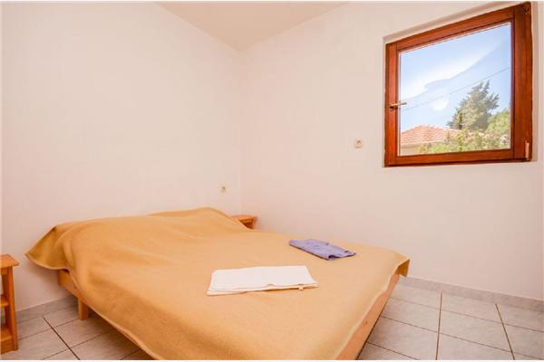 Apartment A5, for 6 persons