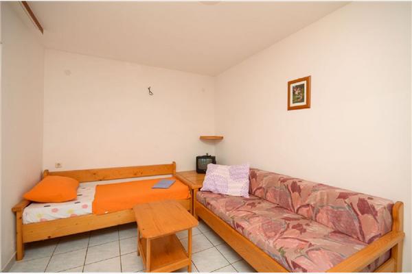 Apartment A5, for 6 persons