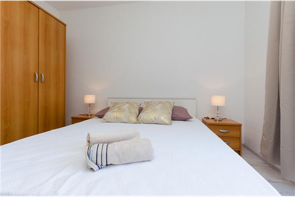 Apartment A1, for 5 persons