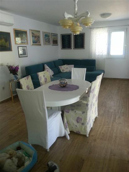 Apartment A1, for 6 persons