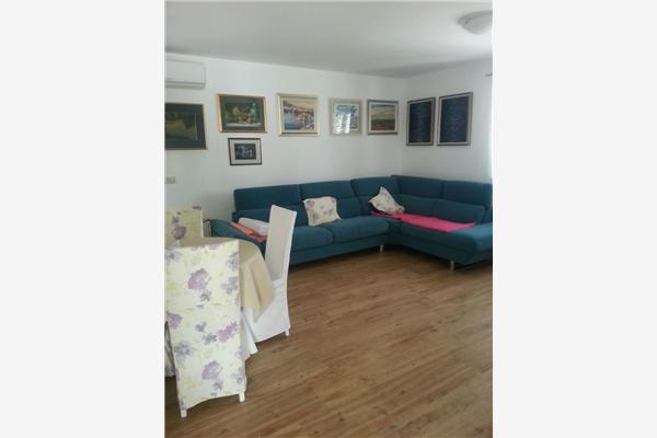 Apartment A1, for 6 persons