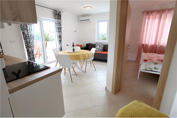 Apartment A2, for 5 persons