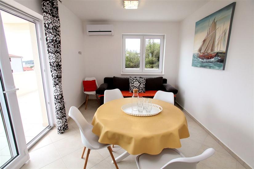 Apartment A2, for 5 persons