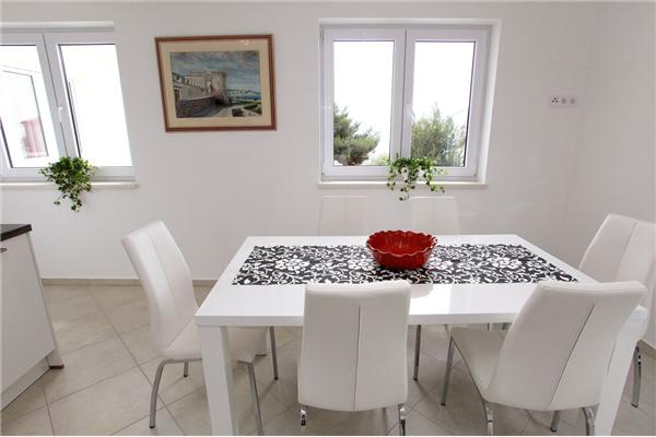 Apartment A3, for 5 persons