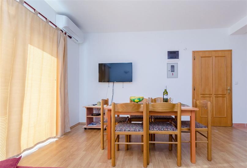 Apartment A1, for 6 persons