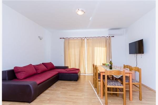 Apartment A1, for 6 persons
