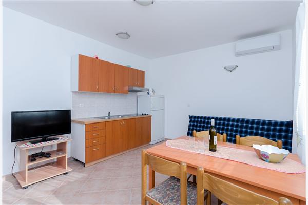 Apartment A2, for 4 persons