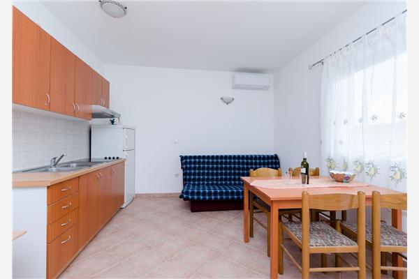 Apartment A2, for 4 persons