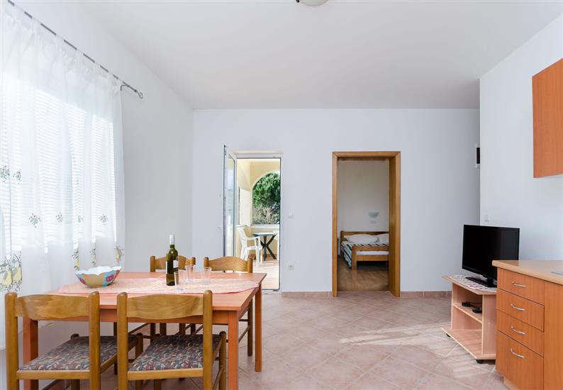 Apartment A2, for 4 persons