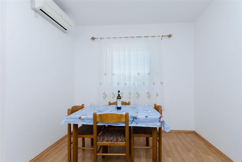 Apartment A3, for 4 persons