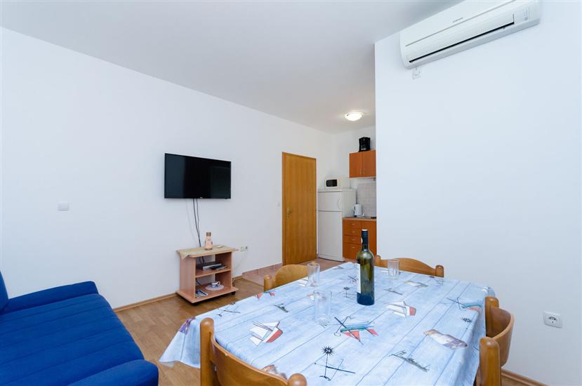 Apartment A4, for 4 persons