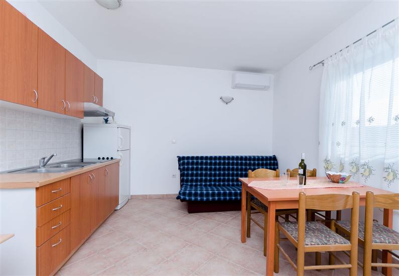 Apartment A5, for 4 persons