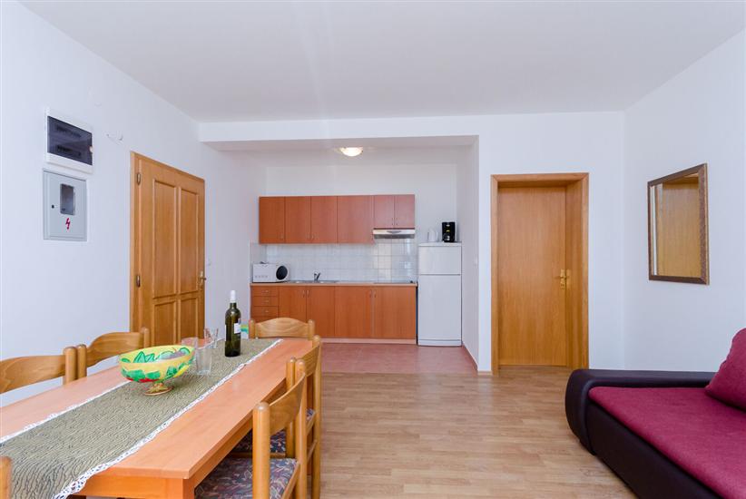 Apartment A6, for 6 persons