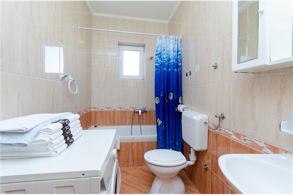 Apartment A6, for 6 persons