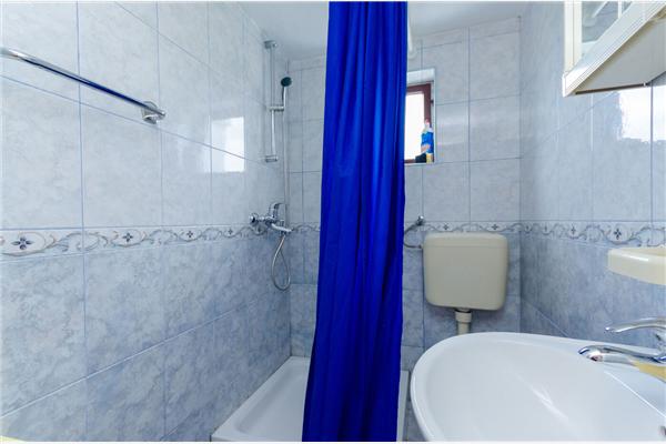 Apartment A3, for 7 persons