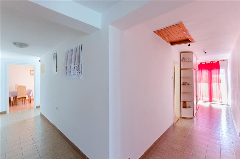 Apartment A3, for 7 persons