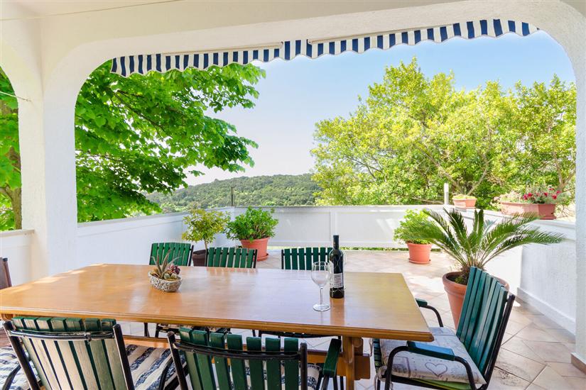 Apartment A1, for 6 persons