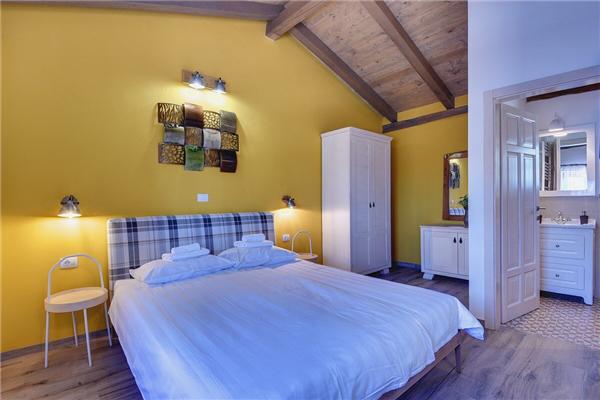 House K1, for 8 persons