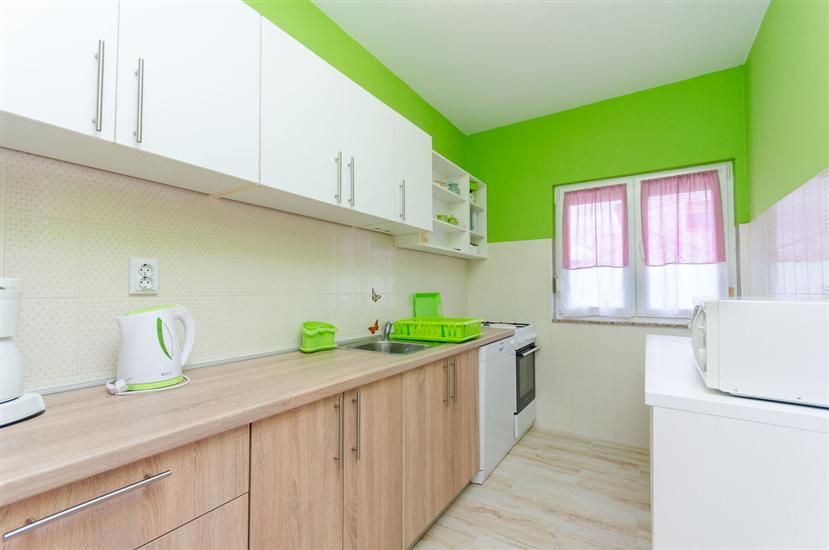 Apartment A1, for 5 persons