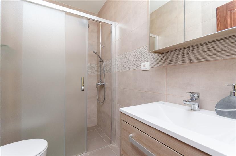 Apartment A3, for 5 persons