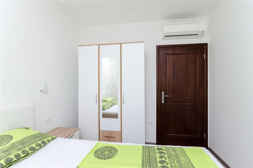 Apartment A3, for 5 persons