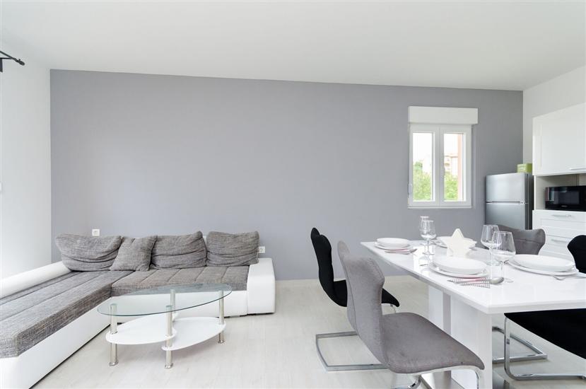 Apartment A3, for 5 persons